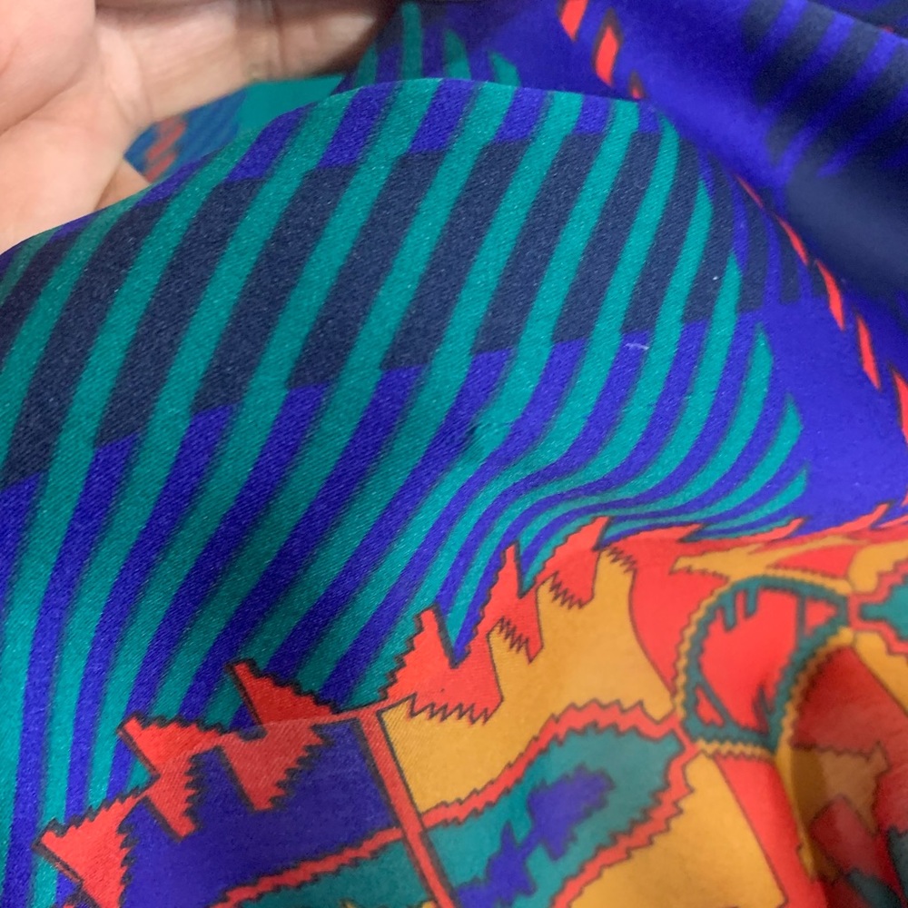 Vintage Scarf Made in Italy RN13962. - Picture 5 of 7